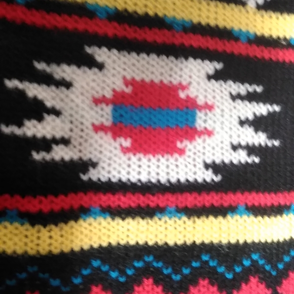 On Fire! Sz.1X Black Tribal Aztec Print Crew Neck Pullover Lightweight Sweater - Picture 5 of 8